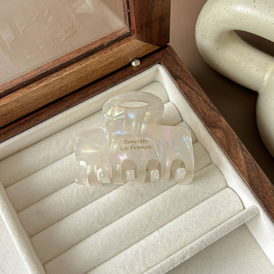 Elegant Letter Print Hair Claw Clip