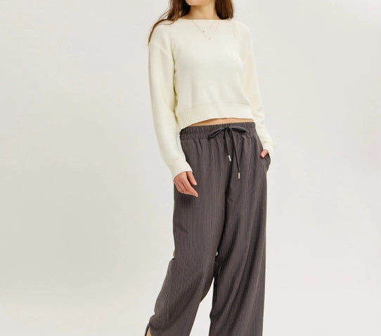 CONTRAST BOW TIE BACK SWEATER TOP WITH ROUND NECK