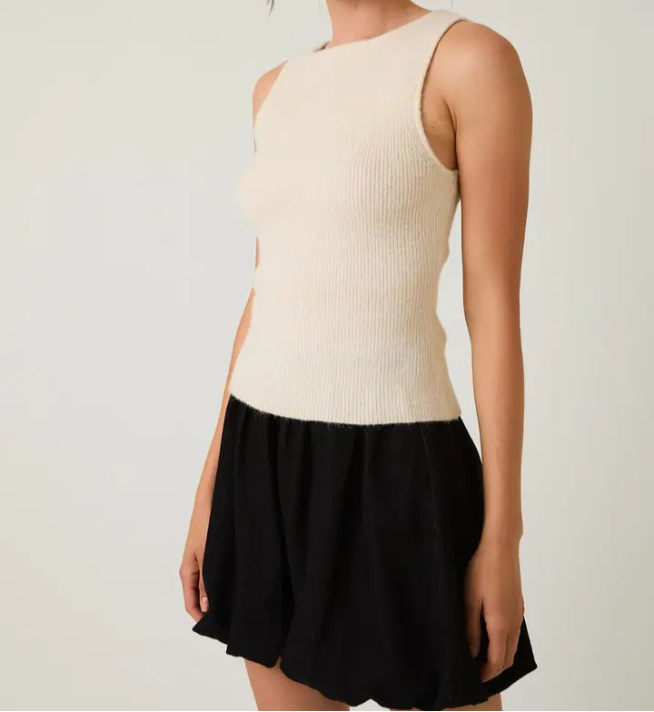 BOAT NECK TANK KNIT TOP