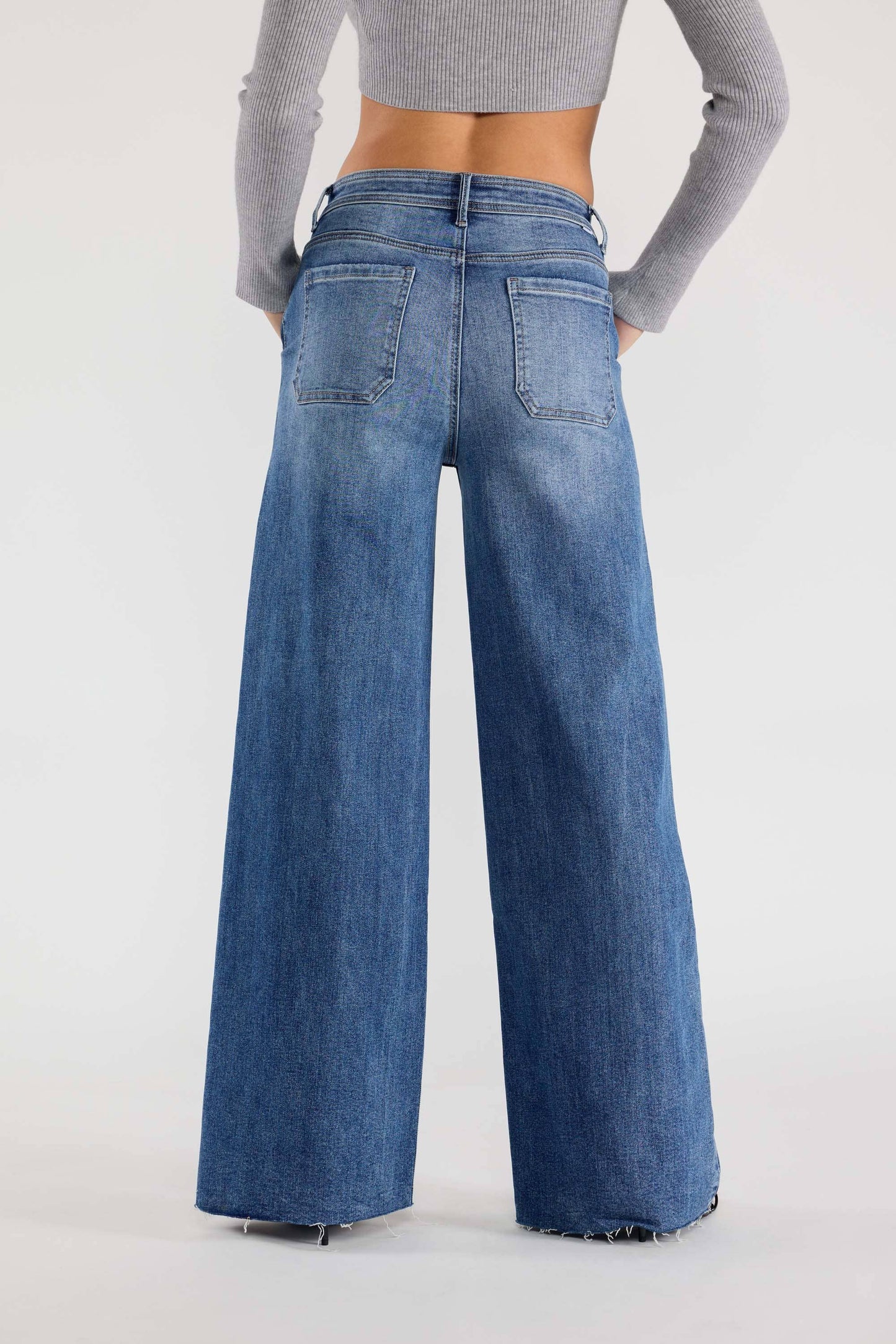 RELAXED WIDE JEANS WAIST STRING