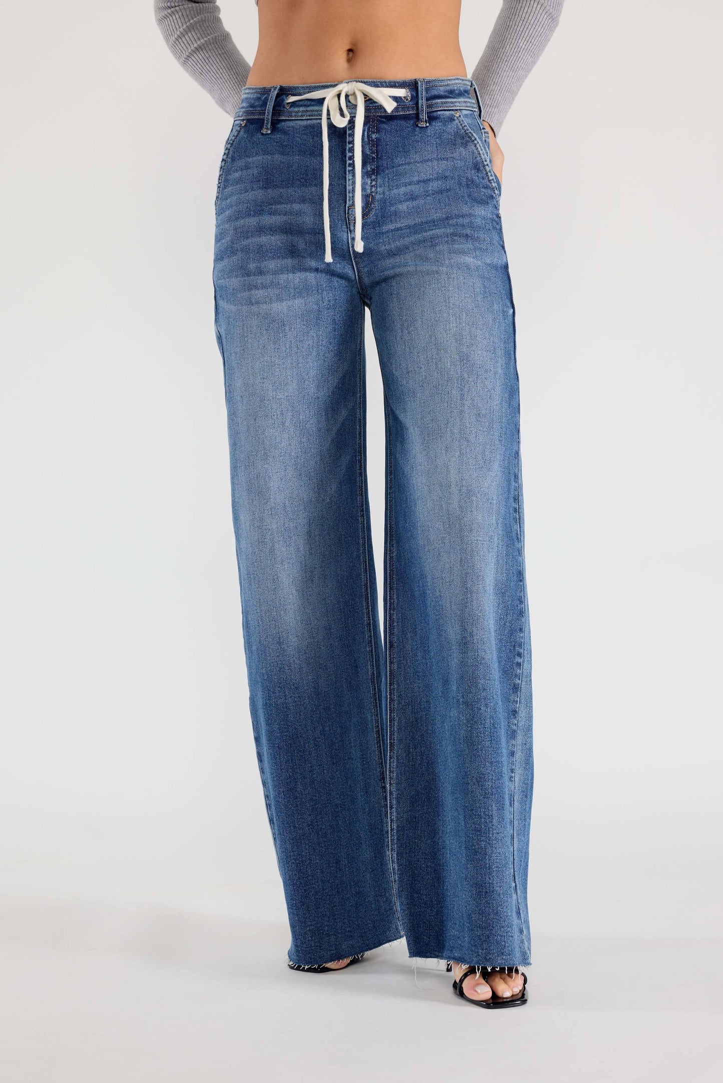 RELAXED WIDE JEANS WAIST STRING